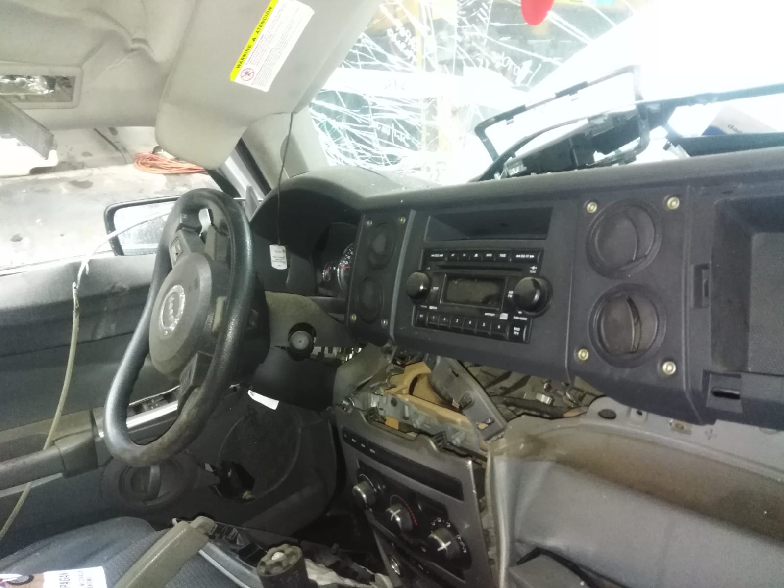  Jeep COMMANDER 2006    EN DESARME
